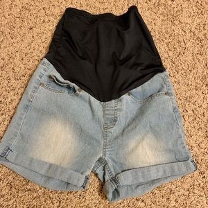 TWO PAIRS Maternity shorts